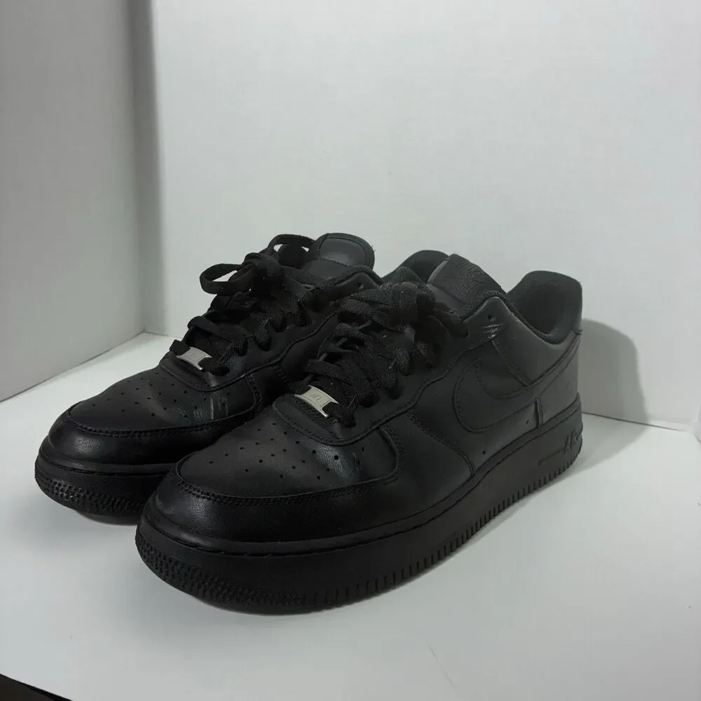 Nike Air Force 1 ’07 Triple Black Men’s Size 12 Leather Shoes CW2288-001